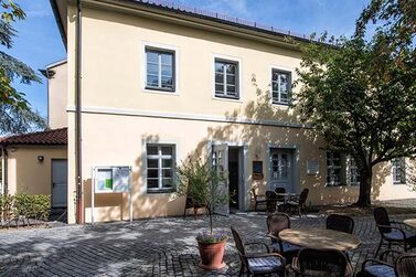 Blick auf das AWO Mehrgenerationenhaus am Bürglaß