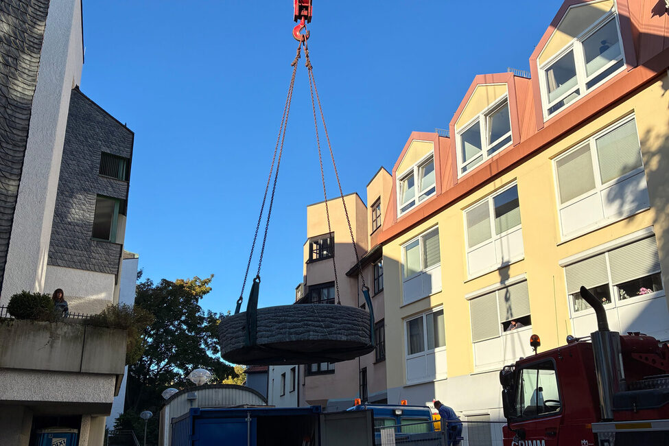 Der Brunnen kehr auf den Platz zurück.