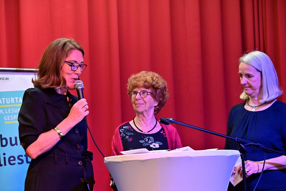 Pressebild zu Coburg liest