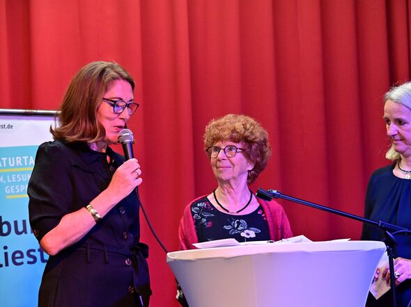 Pressebild zu Coburg liest