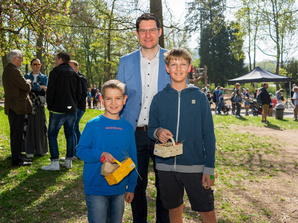 OB Dominik Sauerteig mit zwei erfolgreichen Suchern.