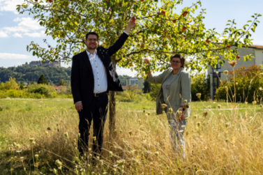 OB Dominik Sauerteig und Kirsten Köhn stellen das Programm vor.