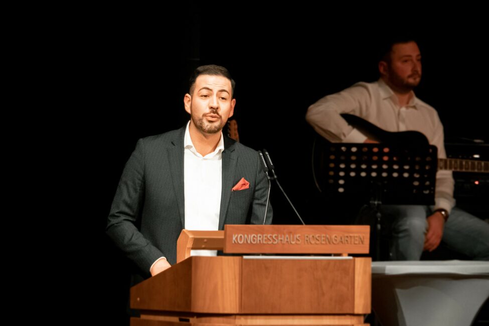 Can Aydin während seiner Ansprache beim Dankeschönfest