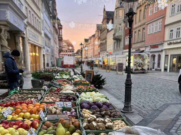 Marktstand in der Spitalgasse während der Weihnachtszeit