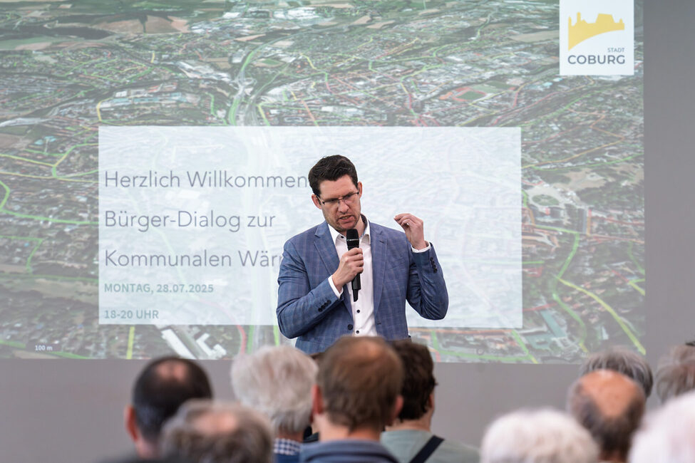 OB Dominik Sauerteig eröffnet den ersten Bürgerdialog zur Kommunalen Wärmeplanung