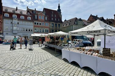 Der Sommermarkt kommt mit einem vielfältigen Angebot auf den Coburger Marktplatz.