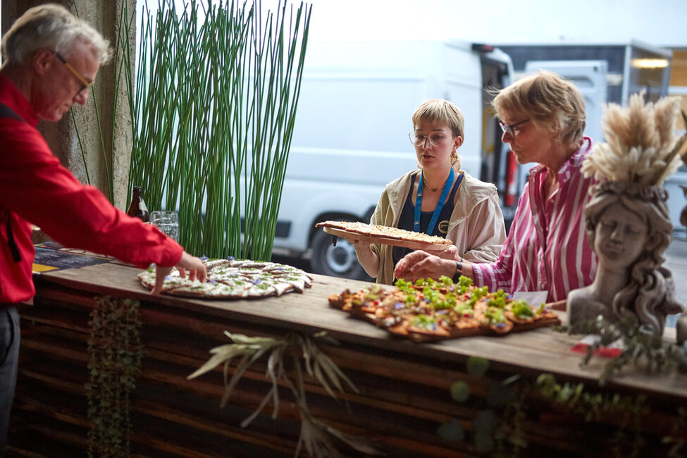 Die Coburger Nachhaltigkeitstage zeigen mit prominenten Gästen, spannende Vorträge und praktische Workshops, wie wir gemeinsam die Zukunft unseres Planeten gestalten können.