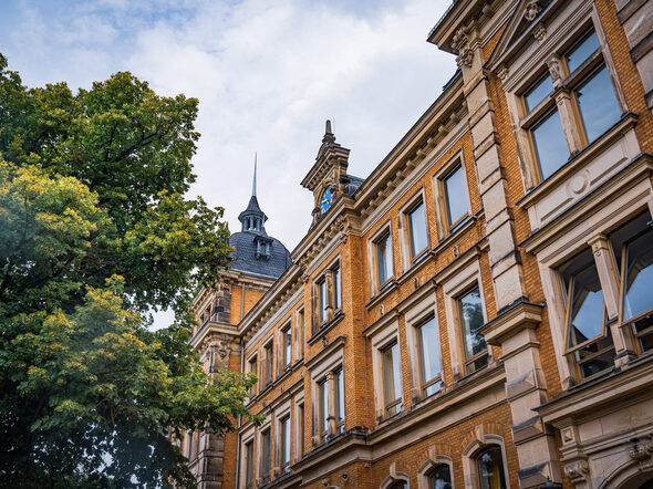Der Altbau der Rückert-Mittelschule