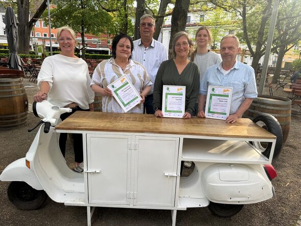 v.l.: Antje Hennig (Büro Senioren und Ehrenamt), Marion Habelitz, Ramon Popp, Tanja Meier, Nina Kötzel (Awo Mehrgenerationenhaus), Günther Troll. Es fehlt: Irena Pluta
