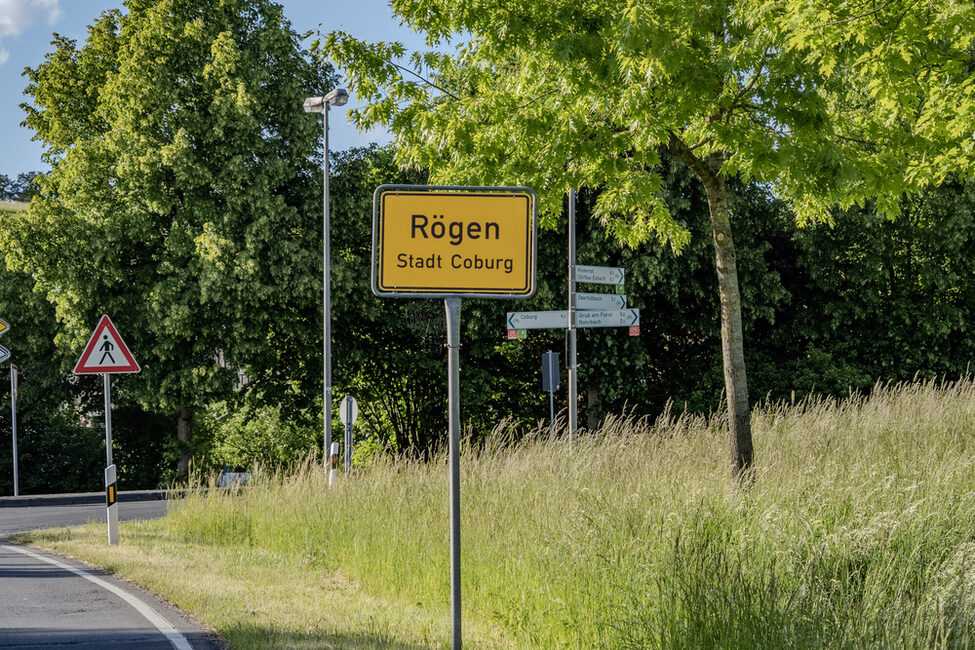 Ortsschild Rögen