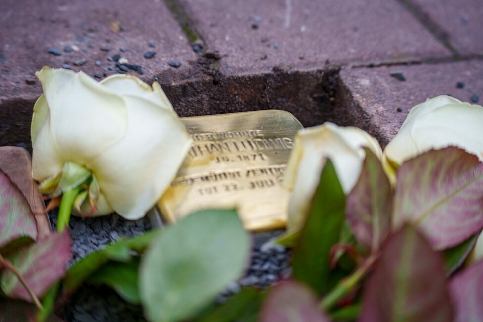 Die Stolpersteine an der Gartenstraße 3 erinnern an Familie Ludwig.