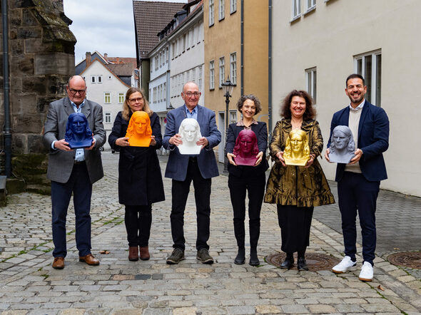 Rückertpreis 2025: v.l.n.r. Norbert Anders, Kerstin Lindenlaub, Michael Guggenheimer, Tali Konas, Prof. Dr. Claudia Ott, 3. Bürgermeister Can Aydin