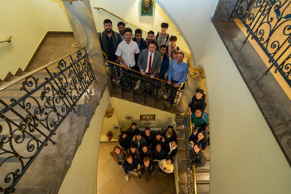 Rund 30 internationale Studierende startet im WiSe 25/26 an der Hochschule Coburg ihr Studium und wurden von OB Sauerteig begrüßt.