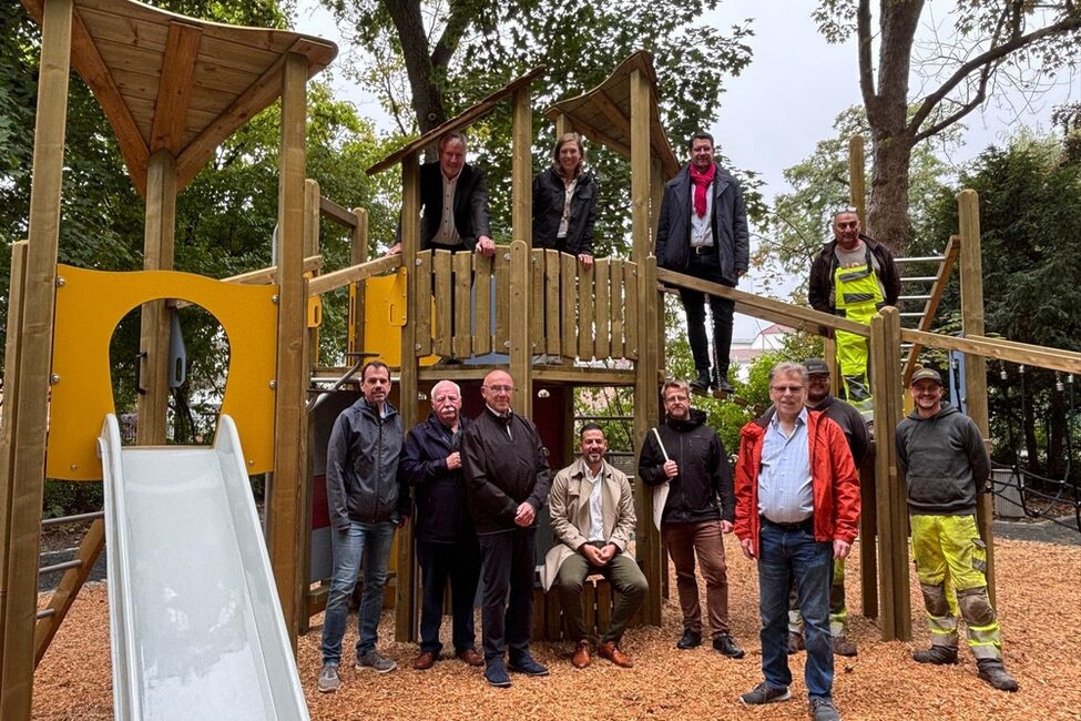 Der neue Spielplatz am Schillerplatz bietet Spß für Kinder mit und ohne Behinderung