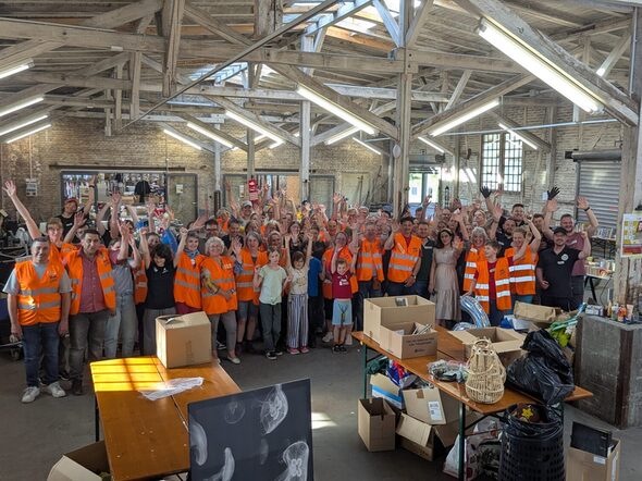 Hinter dem Warentauschtag steht ein großes Team an Ehrenamtlichen.