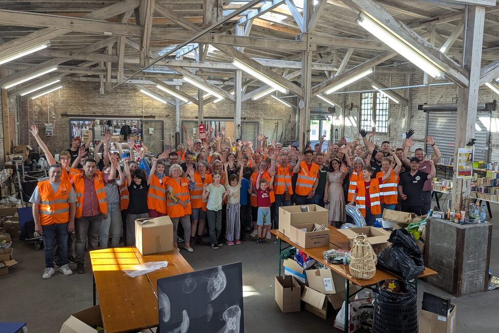 Hinter dem Warentauschtag steht ein großes Team an Ehrenamtlichen.