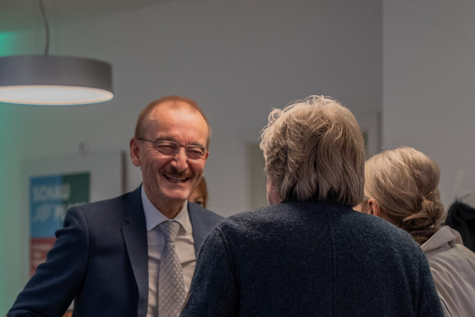 Eröffnung Schauplatz