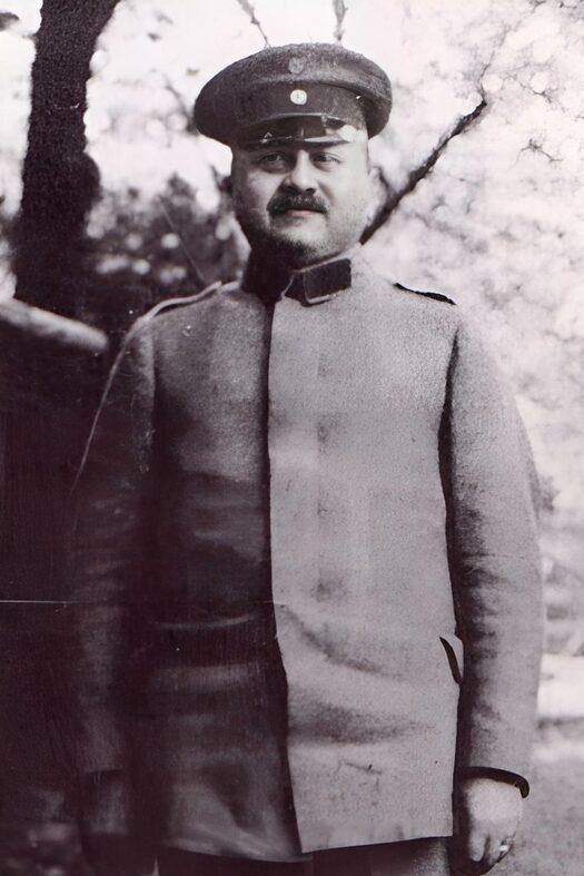 Moritz Baer als Unterfeldwebel