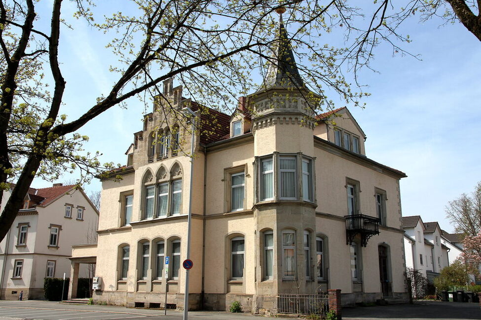 Wohn- und Geschäftshaus von Hugo und Karl Friedmann