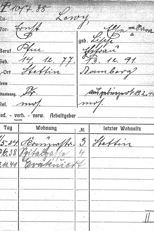 Einwohnermeldekarte von Ernst und Else Lewy